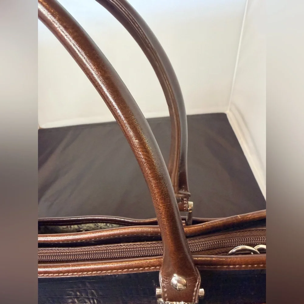 Brighton Black & Brown Leather Organize Case Satchel Heart Hardware - Picture 7 of 16